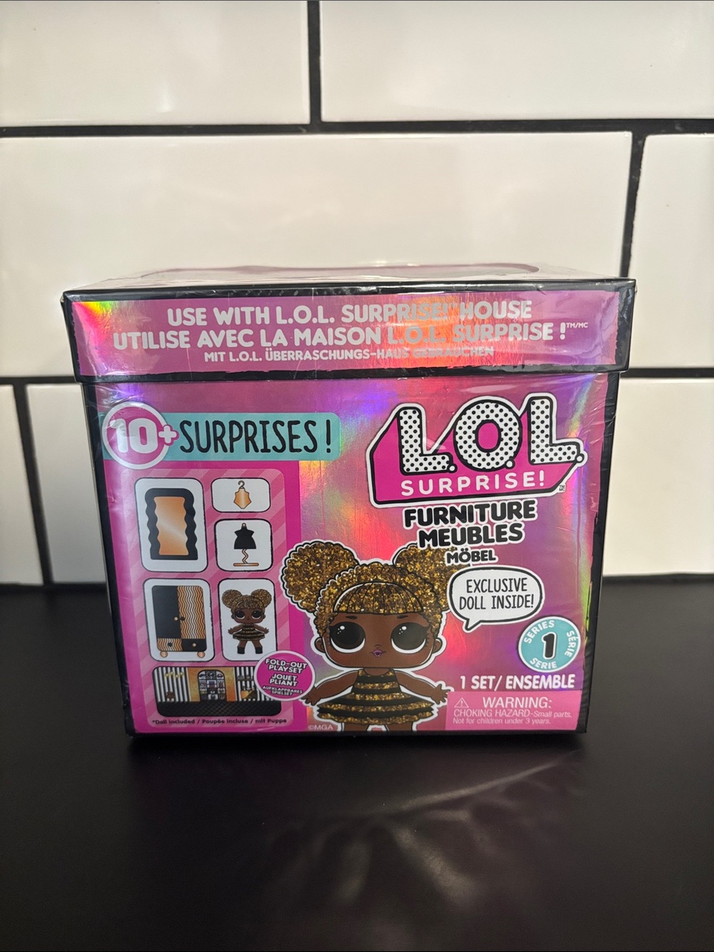 LOL Surprise! Queen Bee & Furniture Boutique Series 1